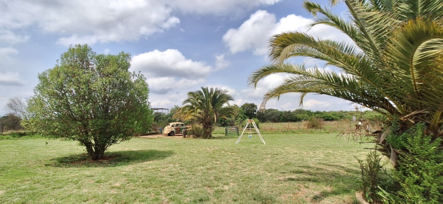 6 Bedroom Property for Sale in Rustenburg Rural North West